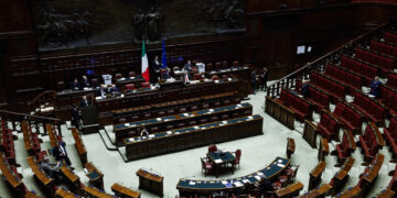 Via libera della Camera al decreto Milleproroghe con 154 sì