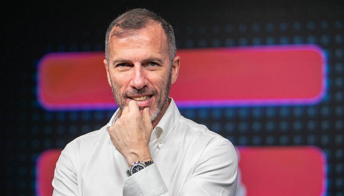 TIM annuncia raggruppamento azioni e buyback