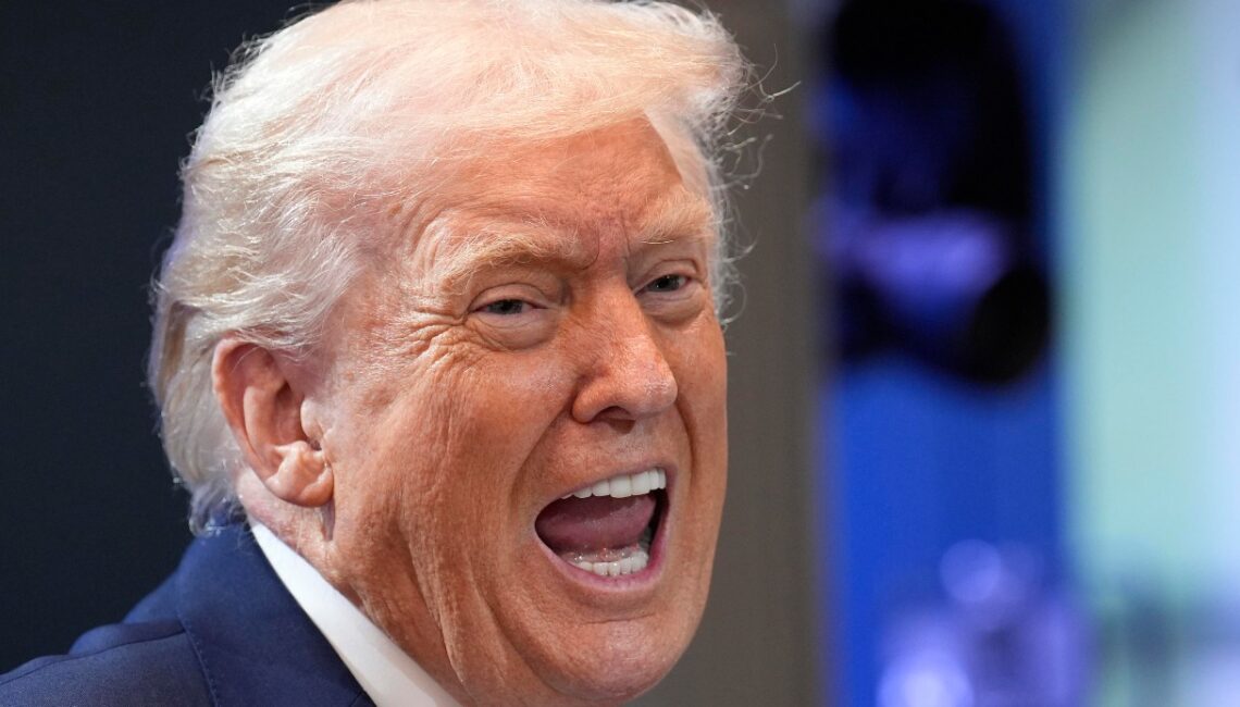 Stop ai dazi di Trump dalla Corte Suprema, si torna alle tariffe al 10% e al 50% per tutti