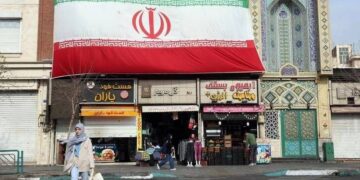 Iran, l”offerta’ agli Usa per fermare Trump: diluire uranio arricchito al 60%