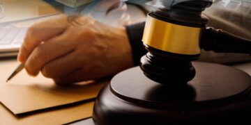 Concorso per notai nella bufera, online giudizi e commenti sui candidati: interrogazione a Nordio