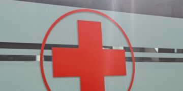 Cade da un ponteggio ad Alessandria, grave operaio