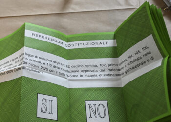 Referendum, l’Italia al voto. Affluenza boom: il 46% alle 23
