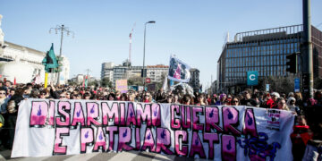Il grido delle donne in piazza, ‘Stop a guerra e patriarcato’