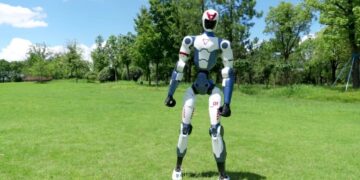 Azienda cinese pronta a vendere su e-commerce il suo robot umanoide ‘economico’