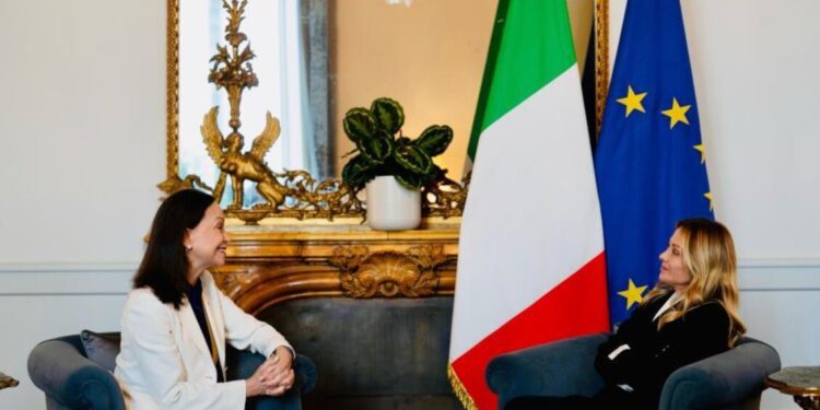 La premio Nobel per la pace Machado ricevuta da Meloni