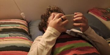 Telefono Azzurro-OpenAI insieme per l’IA a misura di bambino