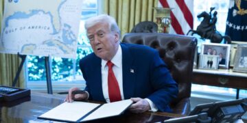 Trump apre alla ricerca su Lsd e altri psichedelici “per urgenti problemi di salute mentale”