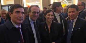 ‘Una nuova primavera’, da Schlein a Fratoianni centrosinistra schierato per il libro di Giuseppe Conte