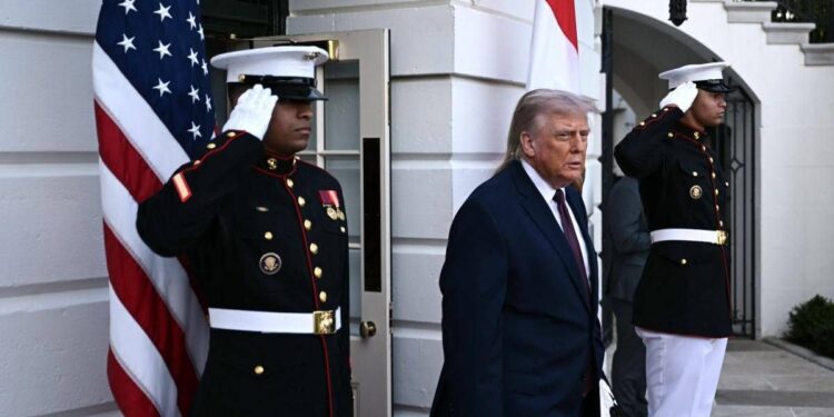 Usa-Iran, nuovi negoziati in vista. Trump: “Presto novità”. Europa prepara piano per Hormuz