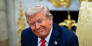 Iran-Usa, stop alla guerra: tregua di 2 settimane e Stretto di Hormuz riapre