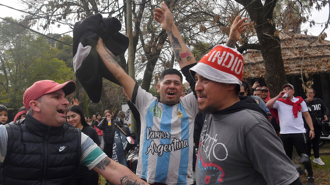 Commozione in Argentina, muore l’icona del rock Carlos ‘el Indio’ Solari