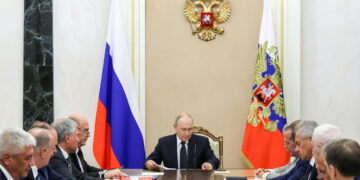 Putin promette rappresaglia per gli attacchi ucraini ai magazzini e-commerce