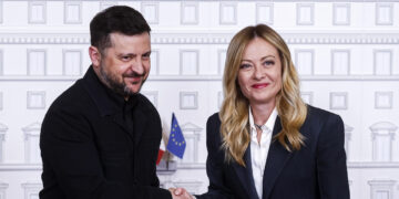 Generatori e mezzi antiaerei, nuovi aiuti dell’Italia a Kiev