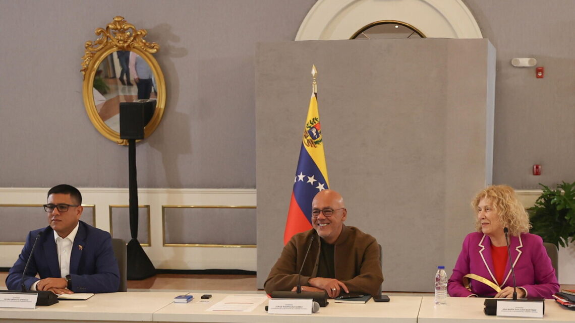 Venezuela, opposizione e chavismo riprendono il dialogo