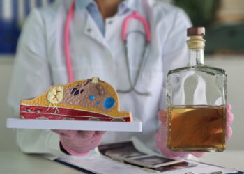 Oms, alcol causa quasi 40 mila casi di tumore al seno in Europa