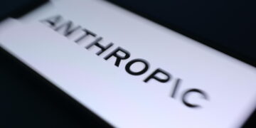 Anthropic vieta ‘comportamenti crudeli e abusivi’ contro i suoi modelli IA
