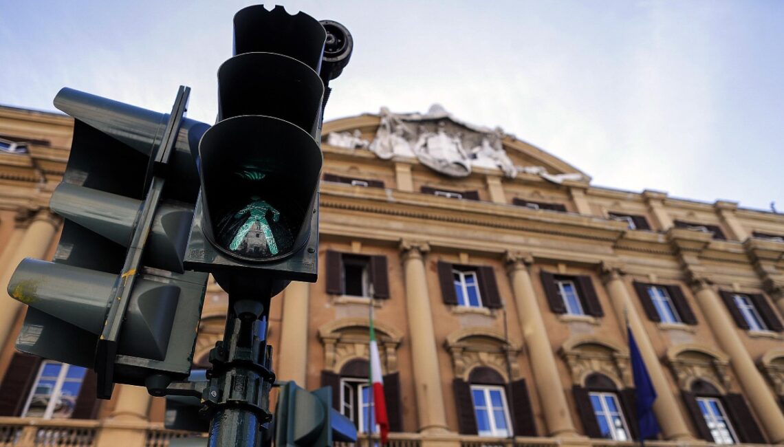 Btp all’asta il 13 ottobre, cedole al 3,95%: i rendimenti e le scadenze
