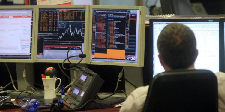 Spread in leggero aumento a 111 punti base, i rendimenti nel giorno dell’asta