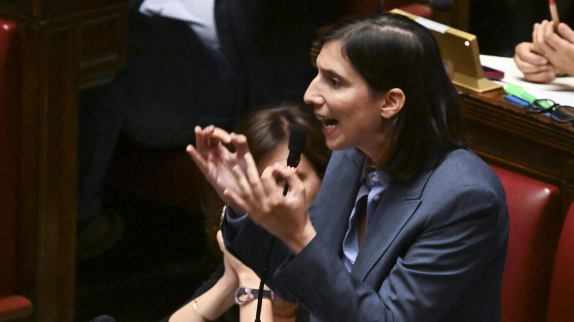 Tregua in Aula sull’Ucraina nel campo largo. Schlein: ‘Passo in avanti’