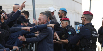 Tensioni al ghetto di Roma, la Comunità ebraica caccia l’Anpi