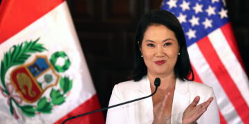 Perù, Fujimori coordina con Rodríguez espulsione venezuelani irregolari