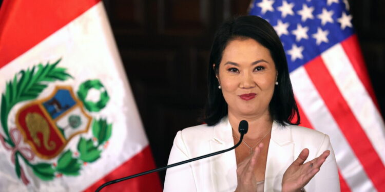 Perù, Fujimori coordina con Rodríguez espulsione venezuelani irregolari