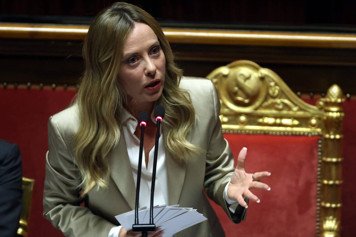 Ucraina, Meloni: “Posizione Italia non cambia, sostegno a Kiev”. Zelensky ringrazia